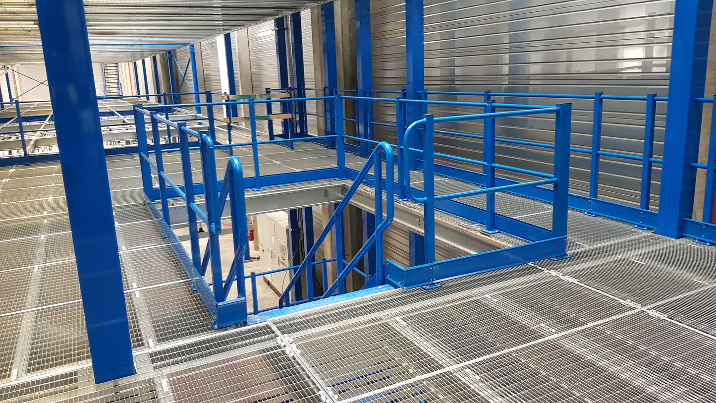 Mezzanine plancher et passerelle